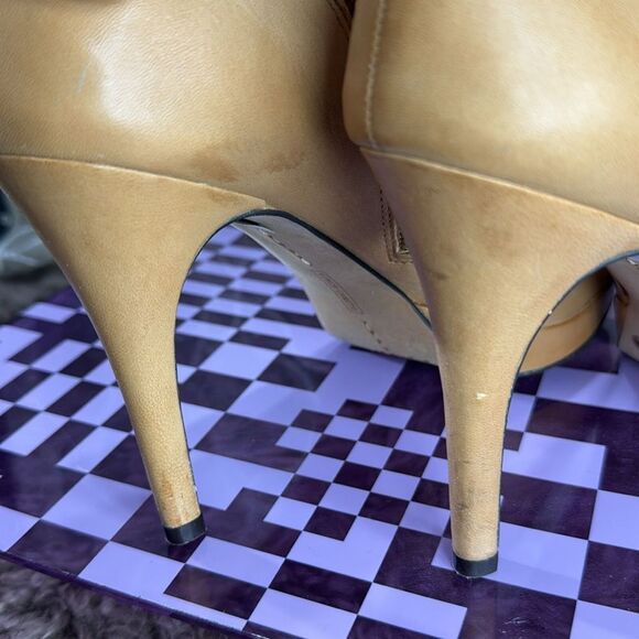 (F1) Vince Camuto Women's Bootie Elvin Tan, Leather Shoe with Zip Heel - Picture 5 of 13